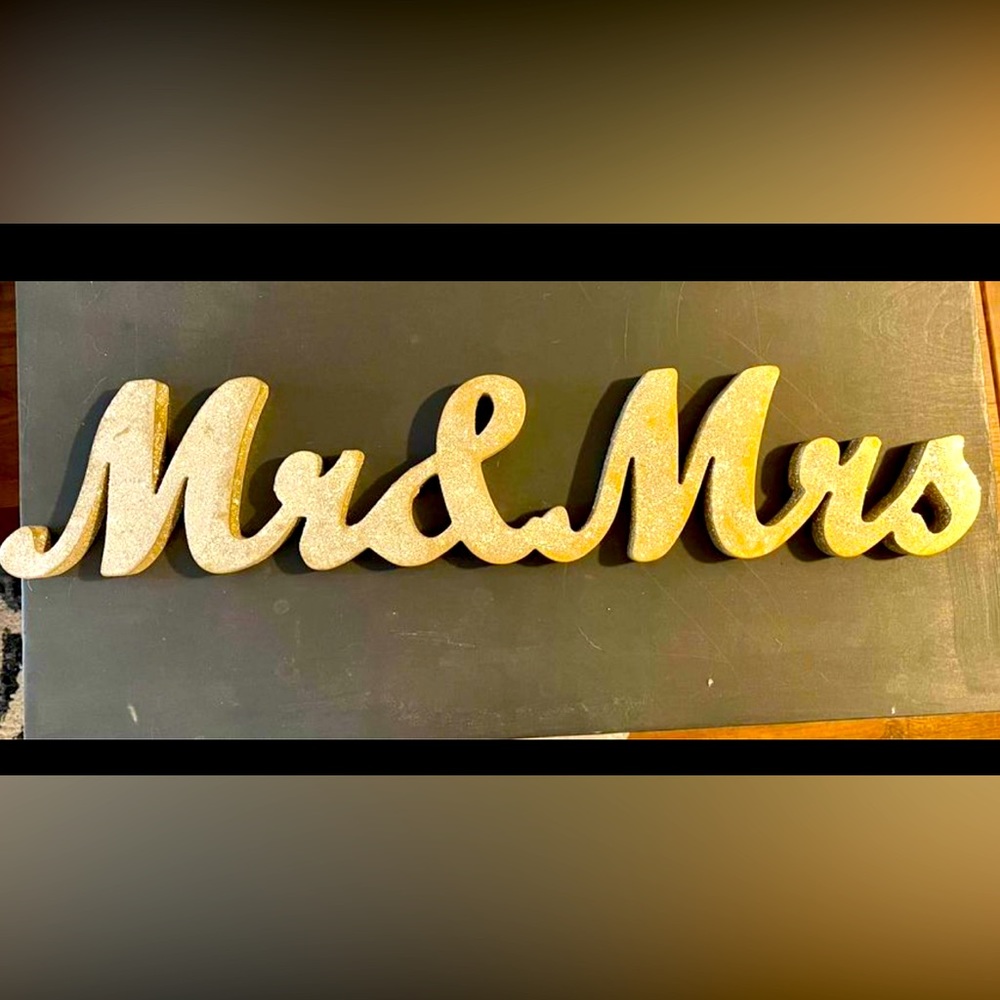Gold Glittery Mr & Mrs sign